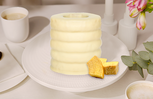 Baumkuchen mit weißer Edel-Vollmilchkuvertüre